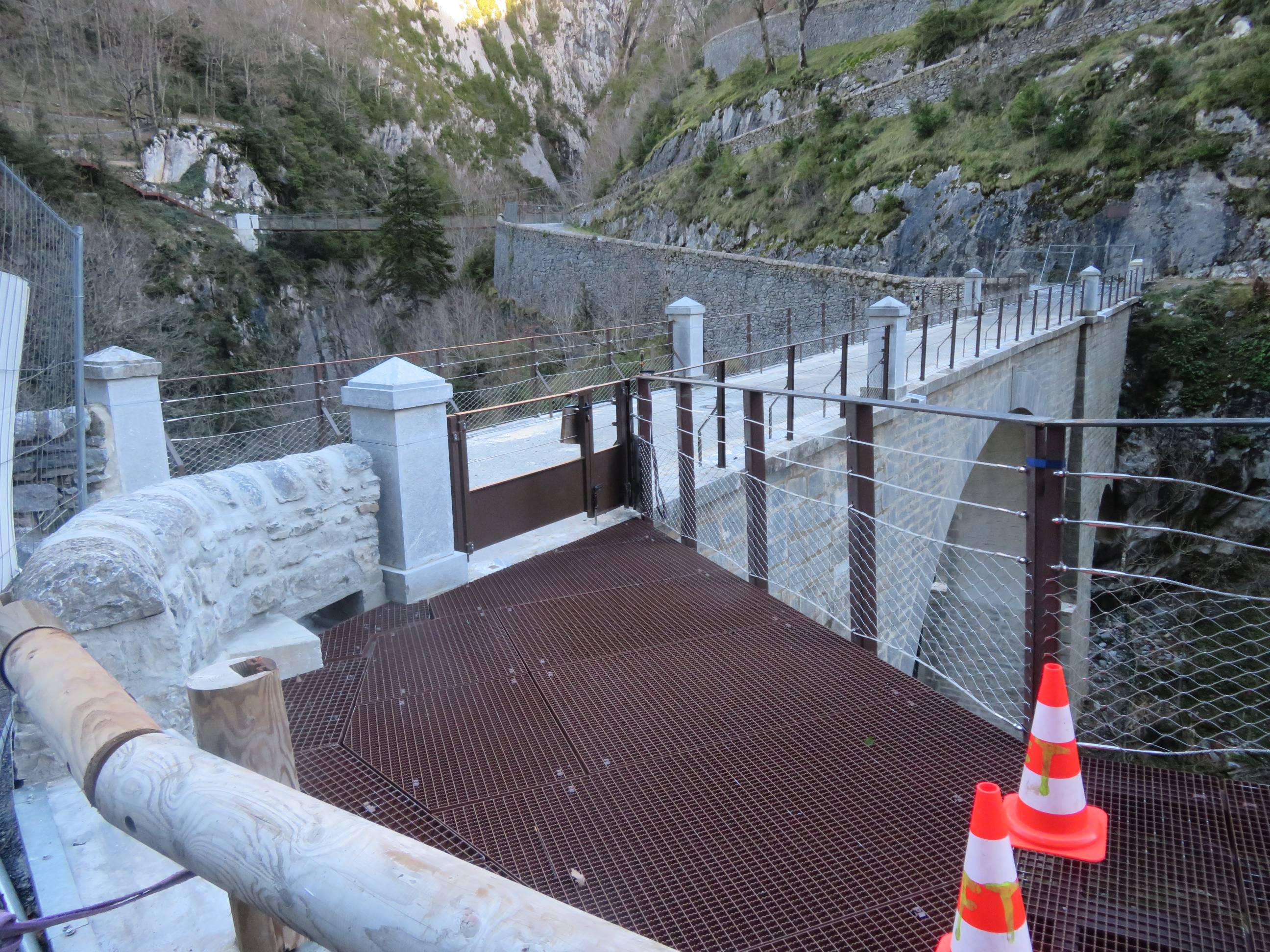 2024 12 15 Passerelle Portalet AL 12s